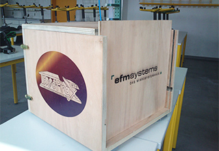 Holzbox - das Produkt der Schülerfirma mit dem Wirtschaftsprojekt "Mikrosystemtechnik"