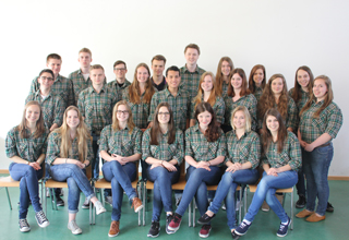 Gruppenfoto der Schülerinnen und Schüler der Schülerfirma Wooddec