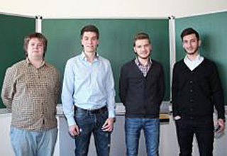 Team Blackboard-Cleaner 2.0: Daniel Munzert, Miguel Dolla, Davut Özdemir und Sven Thomalla