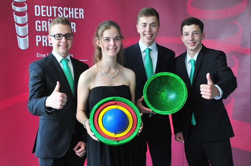 Jeremias Wagner, Jessica Kommer, Martin Grafen und Peter Pütz vom Siegerteam Graintech