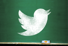 Link zur Seite „zu www.twitter.com“ (Twitter Logo)